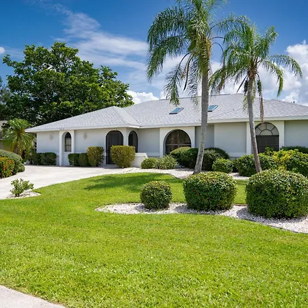 Blue Diamond Bungalow Pool And Spa